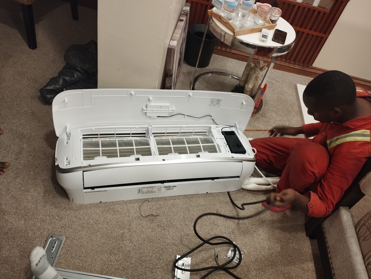 Air conditioner repair in Nairobi • 0743831758